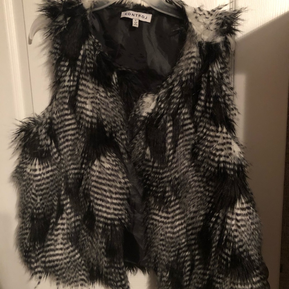 Vest, romper & shirt